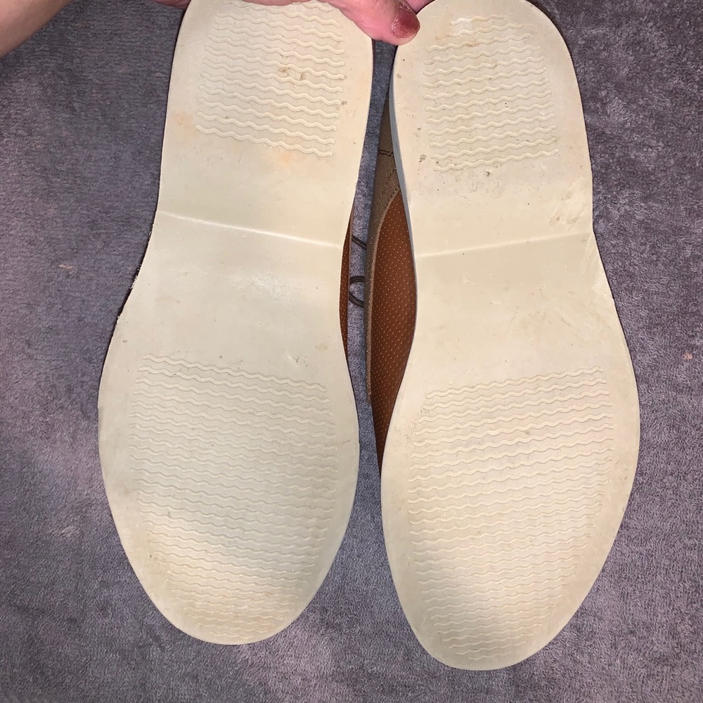 Shoes - Picture 4 of 5